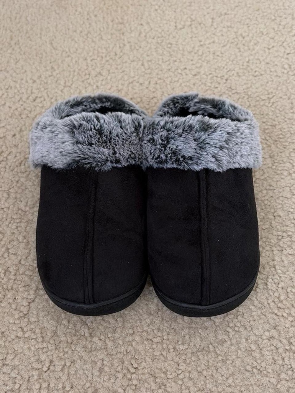 Cozy Women's Black Faux-Fur Lined Slip-On Slippers
